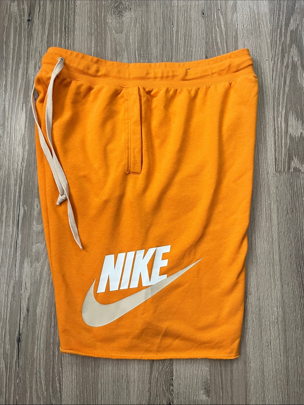 NWOT Nike fleece shorts/M
